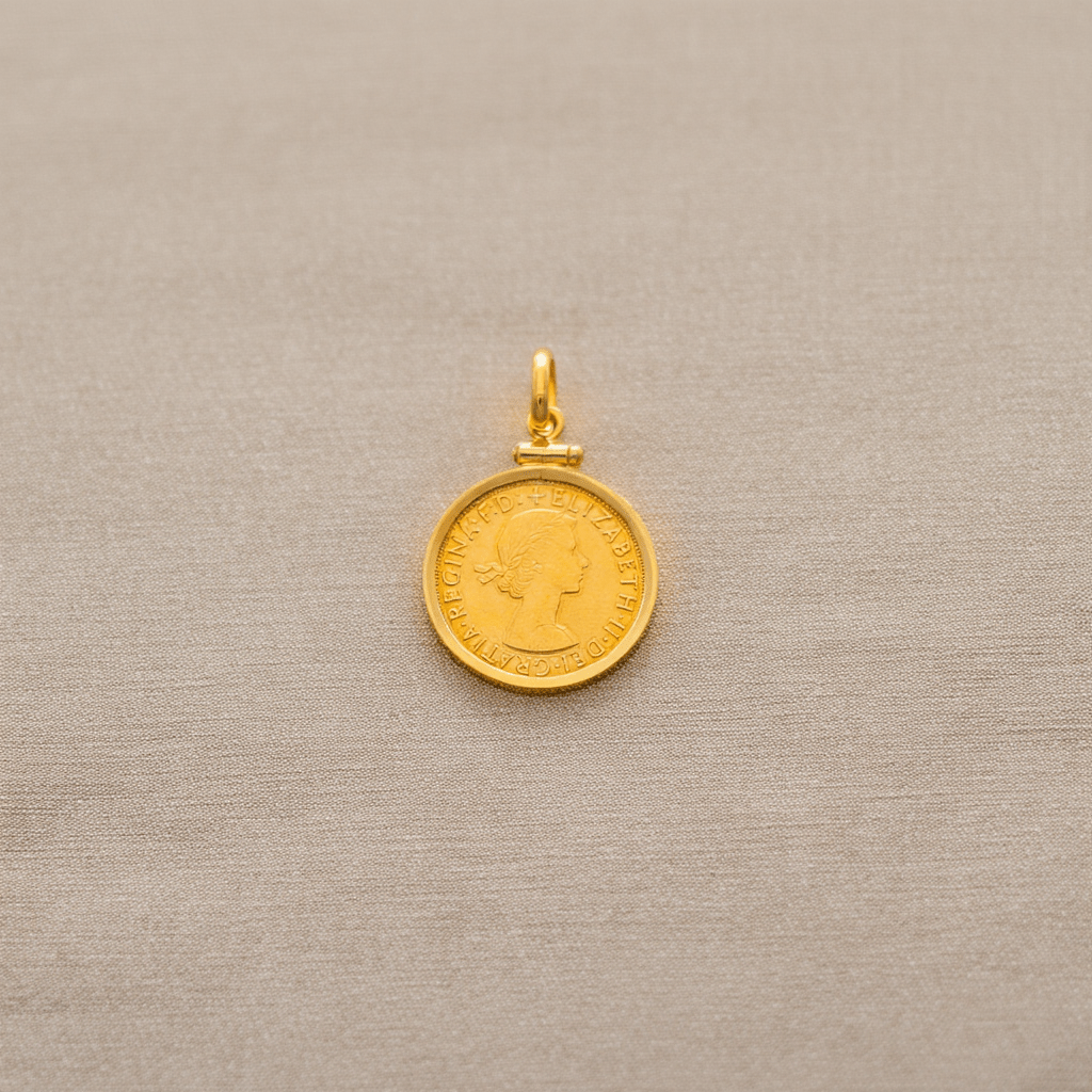 Libra Rainha Elizabeth II (1957) com Aro Simples em Ouro 19kl - Loja do Ouro