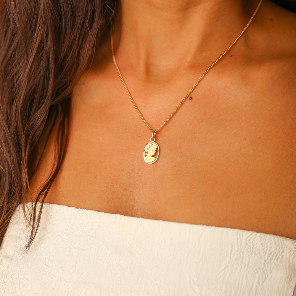 Medalha Camafeu em Ouro 19kl com Zircónias - Loja do Ouro