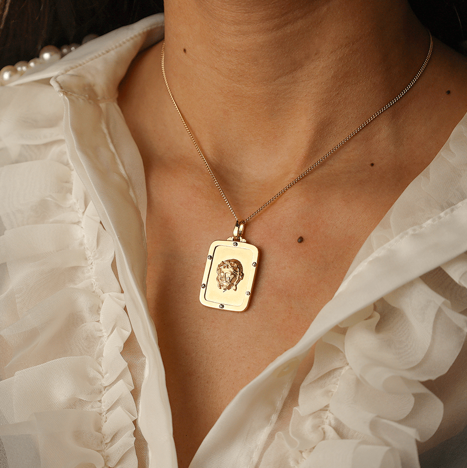 Medalha Cara de Cristo em Ouro 19kl com Diamantes (2.7cm) - Loja do Ouro