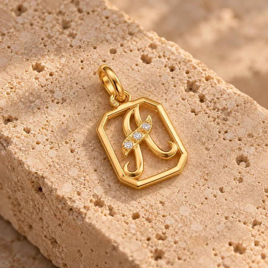 Medalha com Letra A e Zircónias em Ouro 19kl (1,4cm) - Loja do Ouro