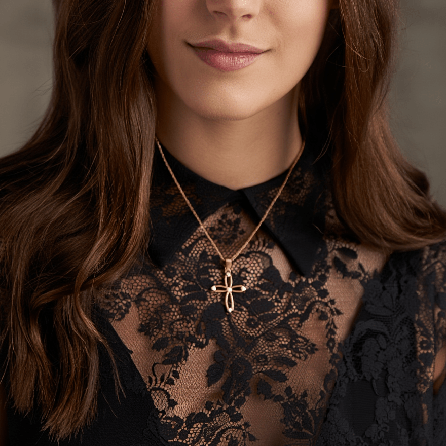 Medalha Cruz Recortada em Ouro 19kl com Zircónias (1.9cm) - Loja do Ouro