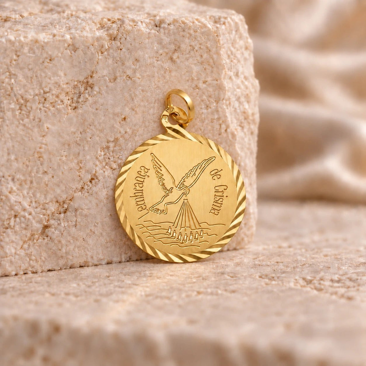 Medalha Lembrança de Crisma em Ouro 19kl (1.57cm) - Loja do Ouro