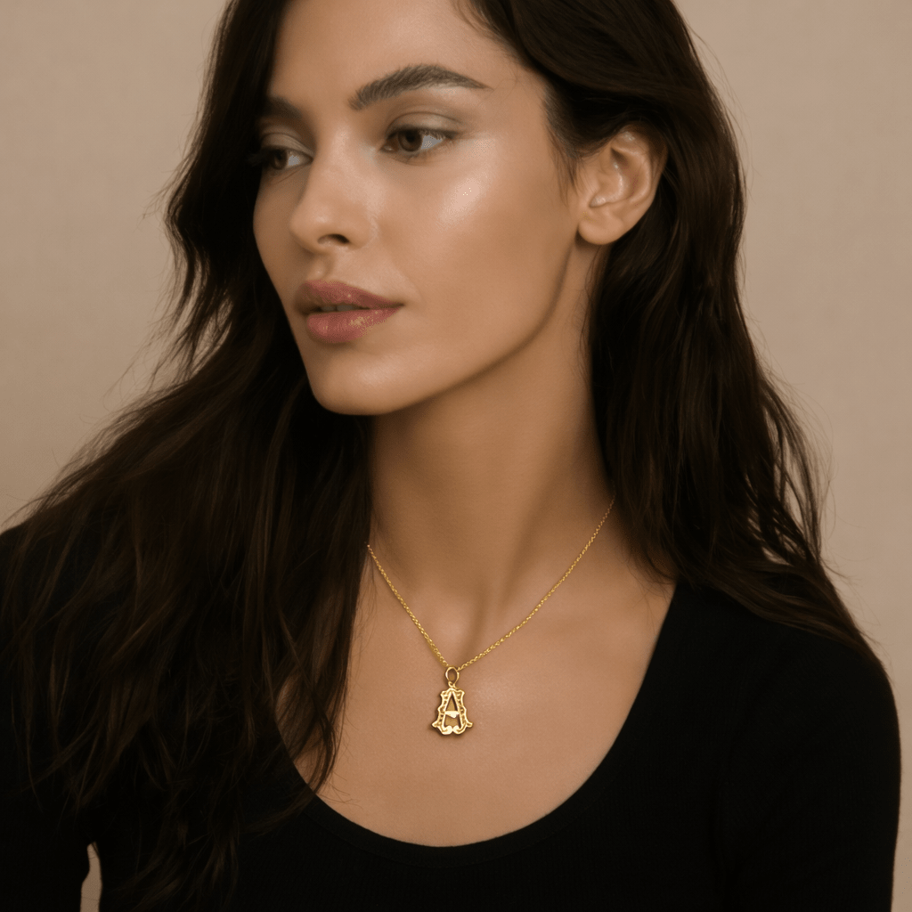 Medalha Letra “A” em Ouro 19kl com Efeito Raiado (1.4cm) - Loja do Ouro