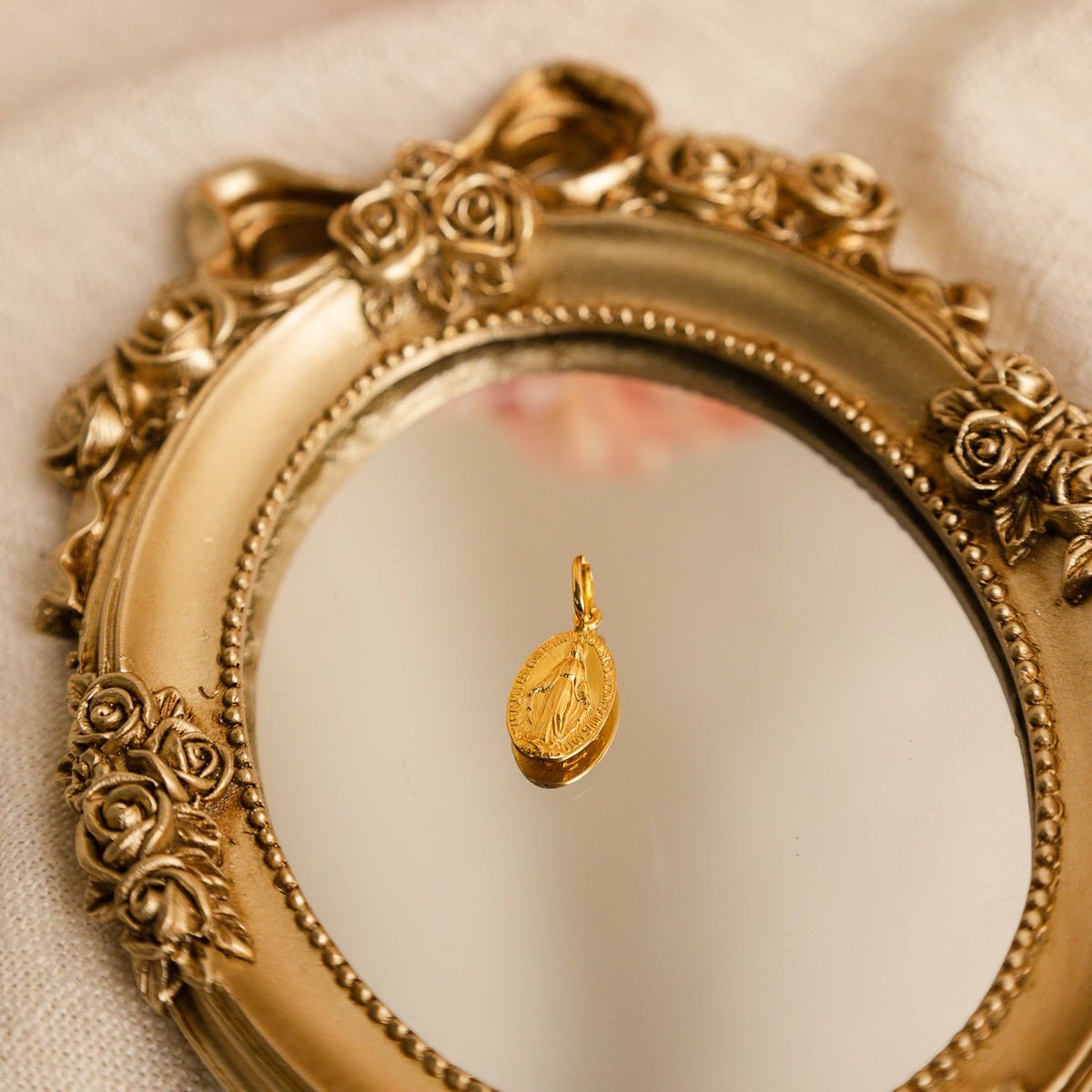 Medalha Nossa Senhora das Graças em Ouro de 19kl - Loja do Ouro