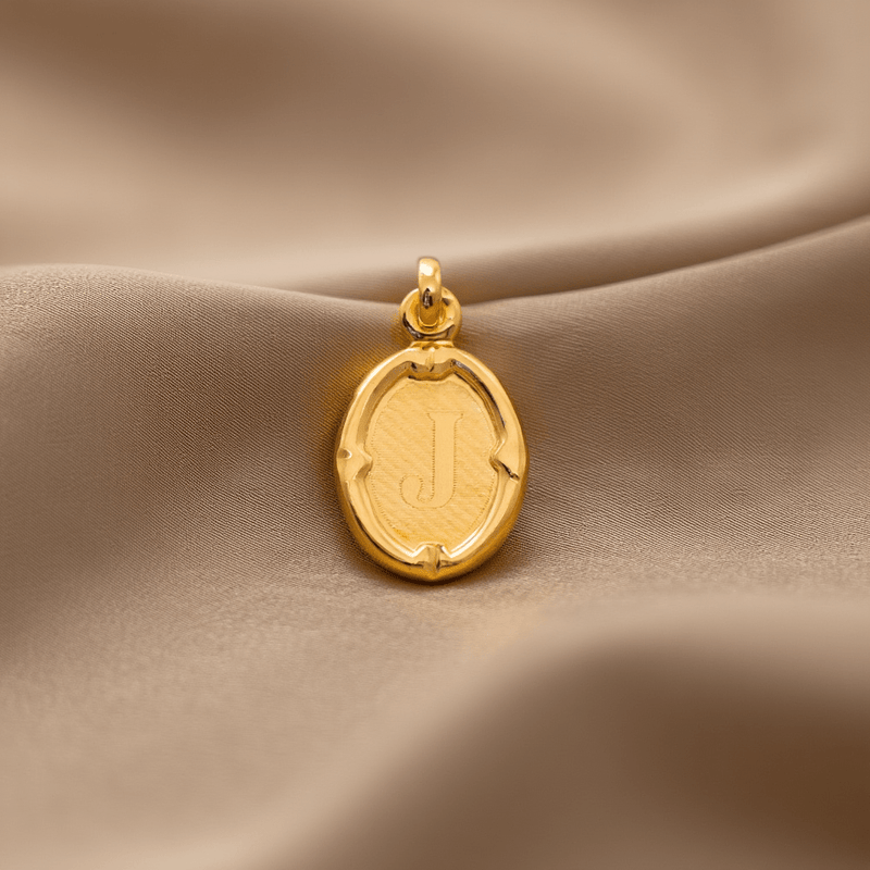 Medalha Oval em Ouro 19kl com Letra J (1.8cm) - Loja do Ouro
