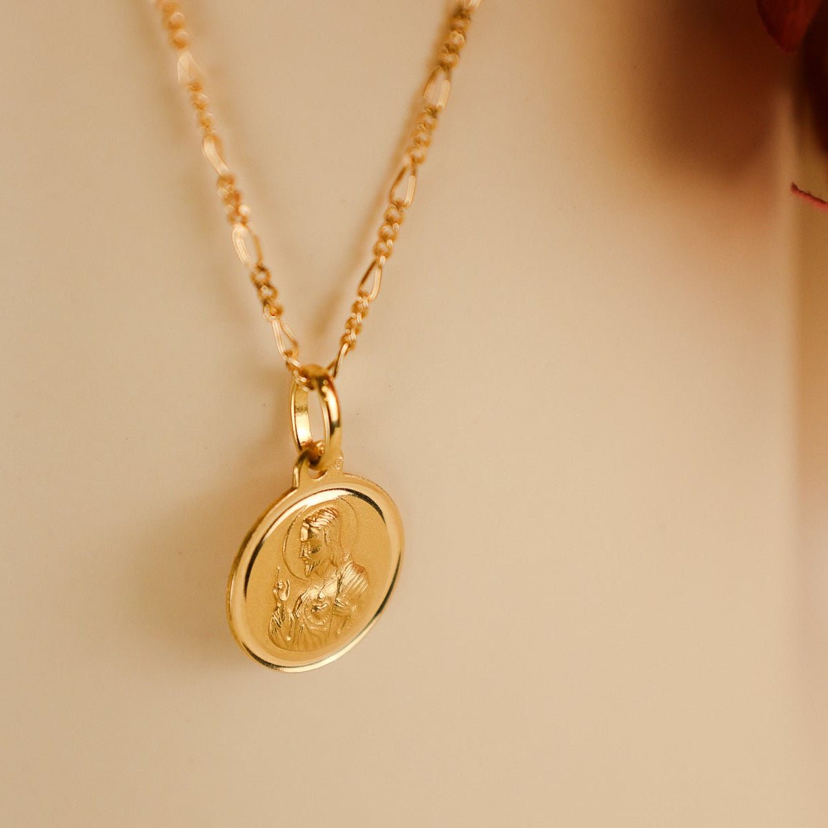 Medalha Sagrado Coração de Jesus em Ouro 19kl (1.4cm) - Loja do Ouro