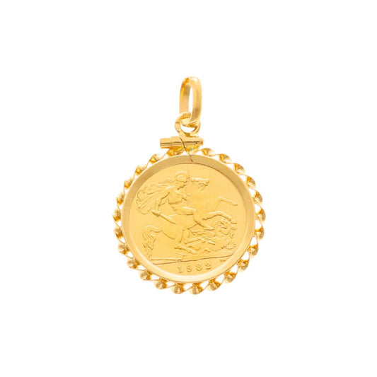 Meia Libra Rainha Elizabeth II (1982) em Ouro 22kl com Aro Torcido em Ouro de 19kl - Loja do Ouro
