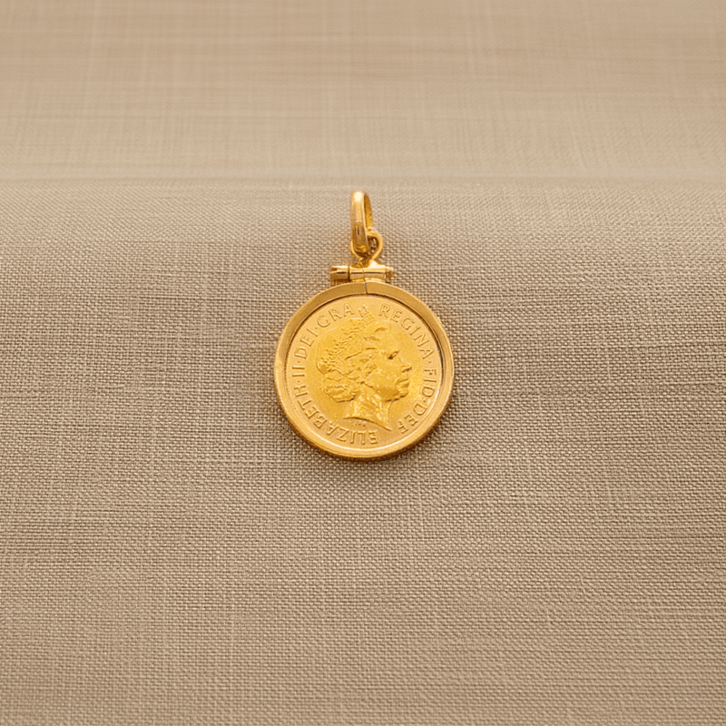 Meia Libra Rainha Isabel II (2001) em Ouro 22kl com Aro Simples em Ouro de 19kl - Loja do Ouro