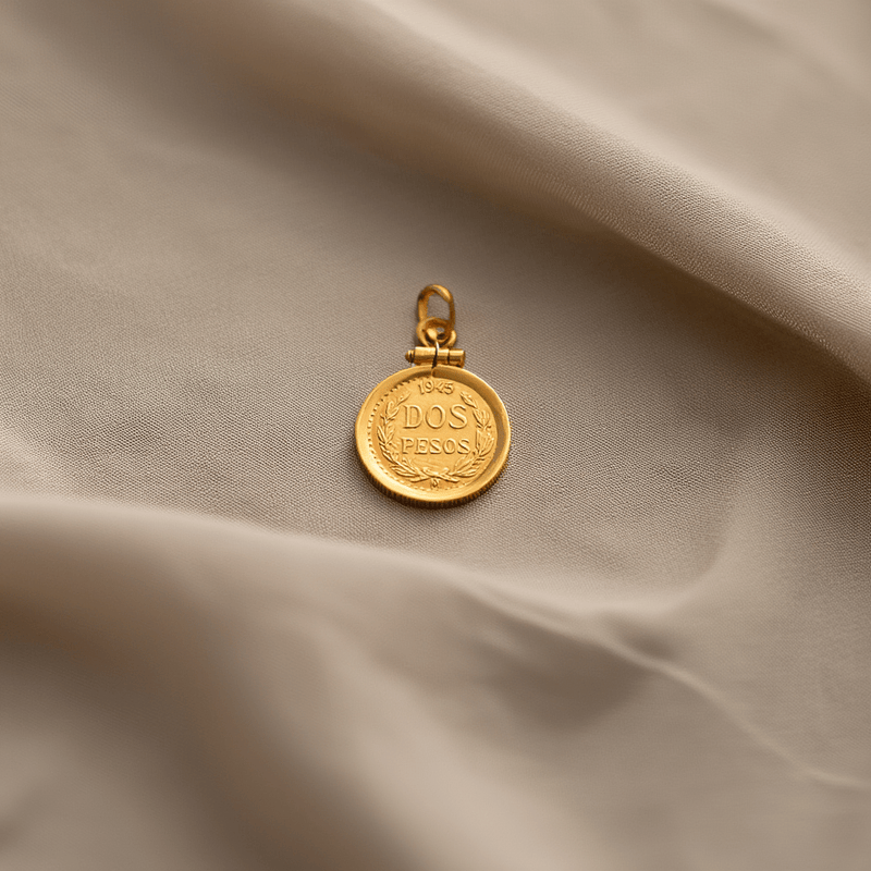 Moeda de 2 Pesos Mexicanos em Ouro de 22kl (1945) com Aro Simples 19kl - Loja do Ouro