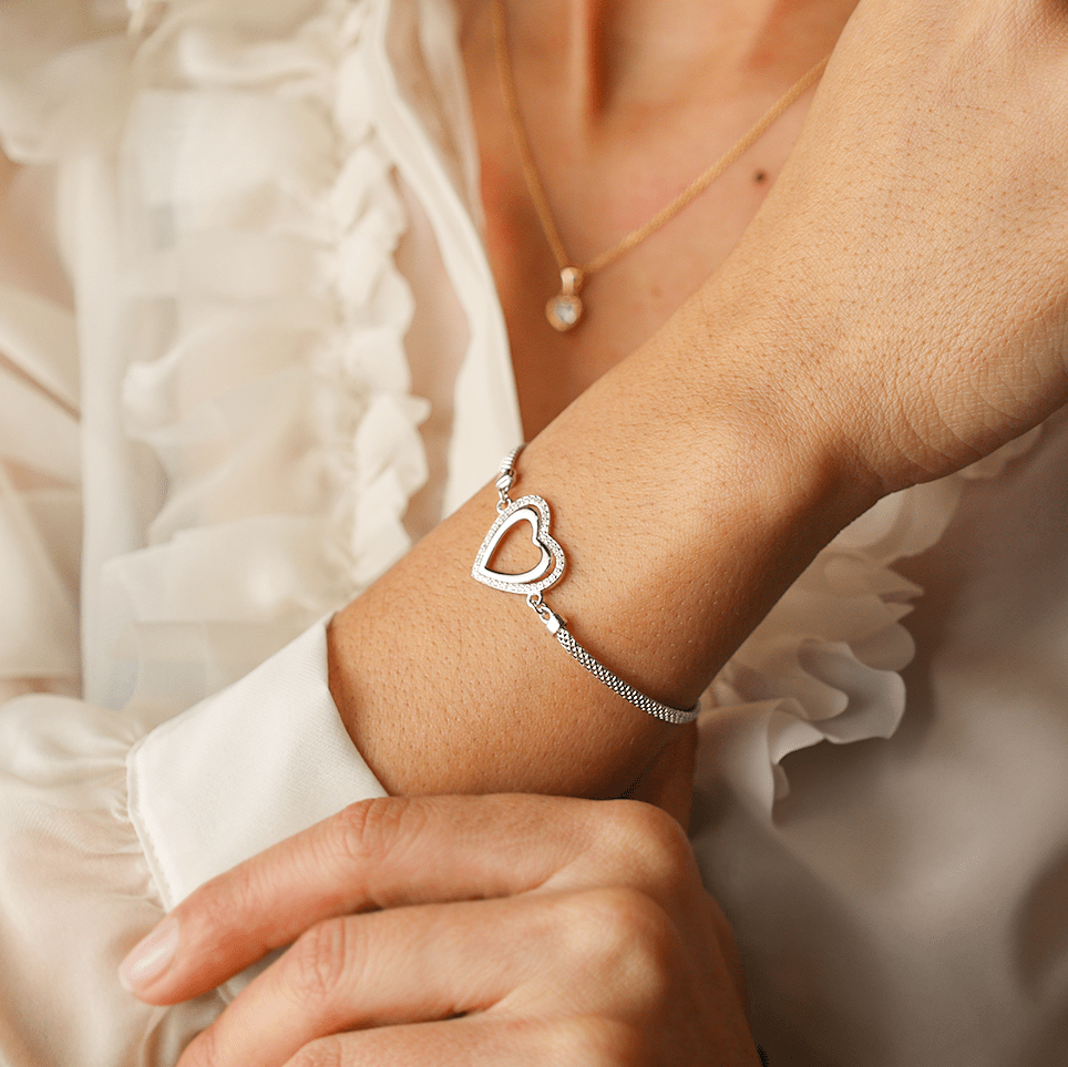 Pulseira em Prata com Malha Caixa e Coração Duplo - Loja do Ouro