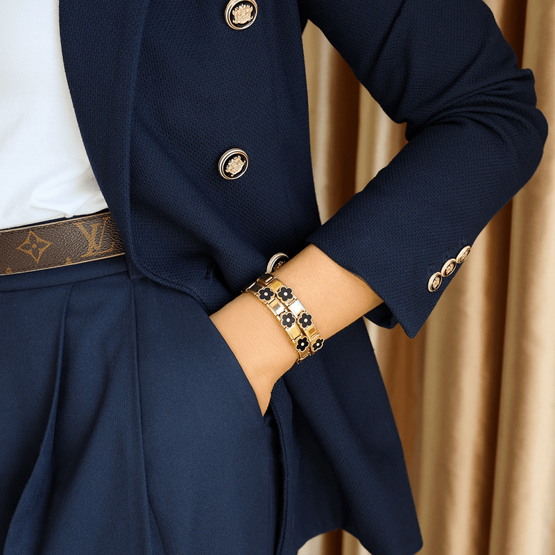 Pulseira Flor de Lotus em Aço Dourado com Flores em Madrepérola - Loja do Ouro