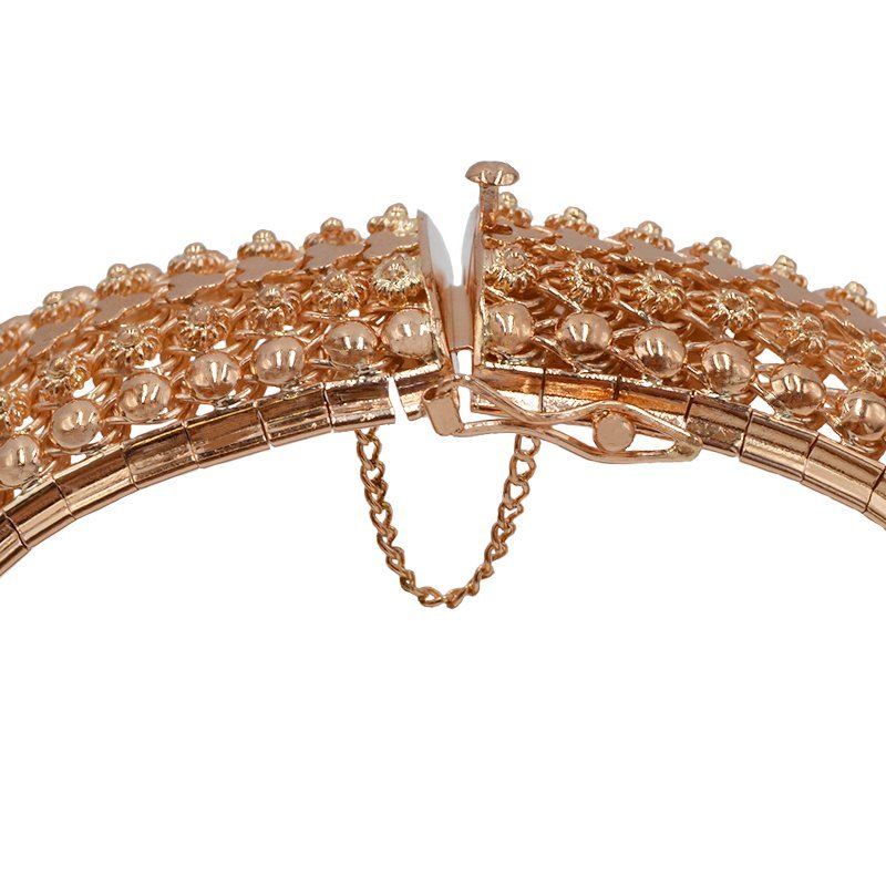 Pulsera ancha de alfombra en oro 19kl con caracoles - Gold Store Premium