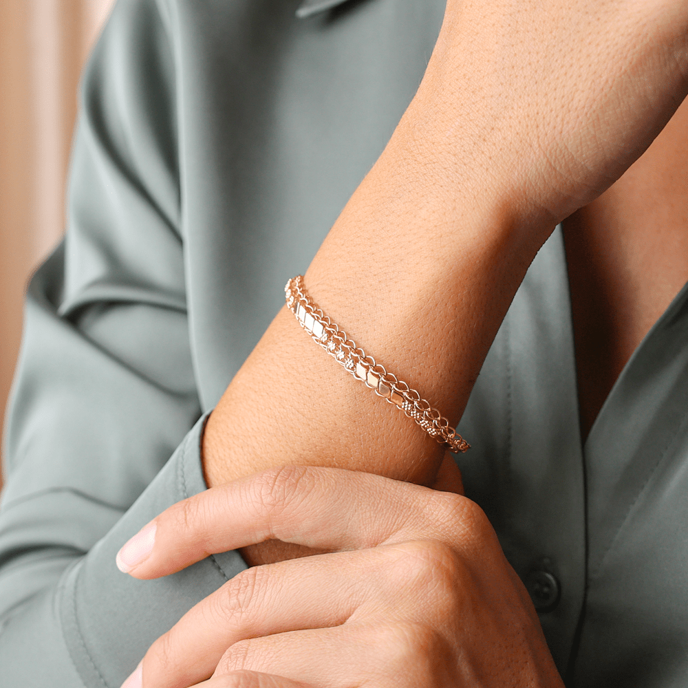 Pulseira Trabalhada em Ouro 19kl com Flores e Chapas (18,5cm) - Loja do Ouro