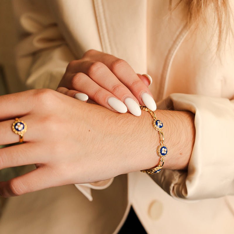 Pulseira Tradição em Prata Dourada e Esmalte Azul - Loja do Ouro