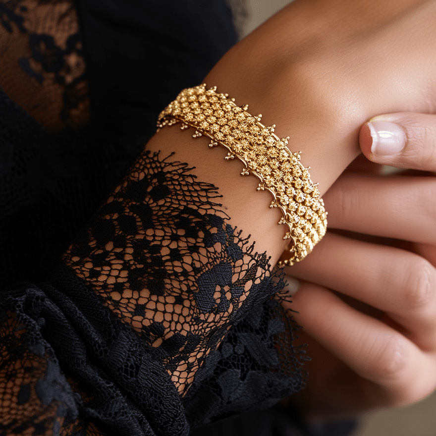 Pulsera vintage en oro 19kl con caracoles y granitos (17cm) - Gold Store Premium